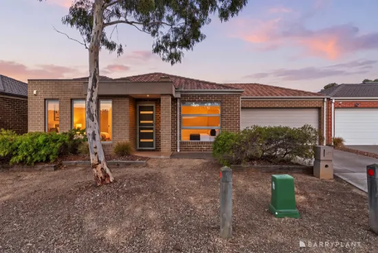 37 Barleygrass Crescent, Brookfield, Vic 3338