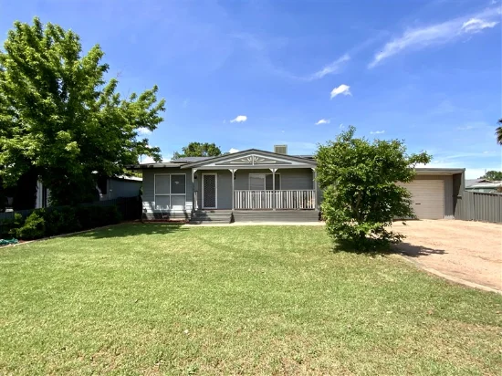 37 Bathurst Street, Forbes, NSW 2871