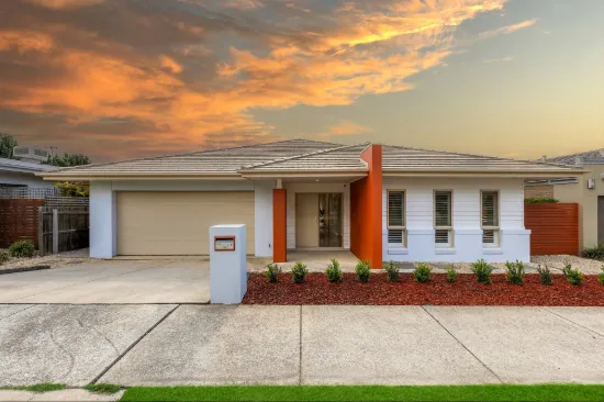 37 Benalla Street, Crace, ACT 2911