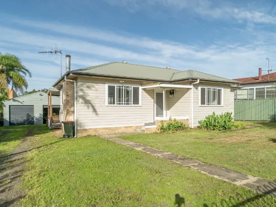 37 Bruntnell Street, Taree, NSW 2430