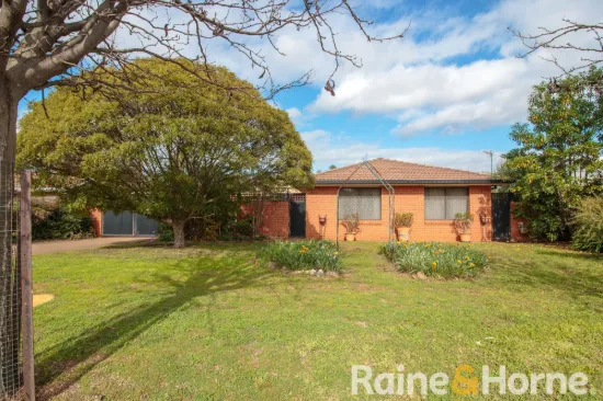 37 Buckingham Drive, Dubbo, NSW 2830