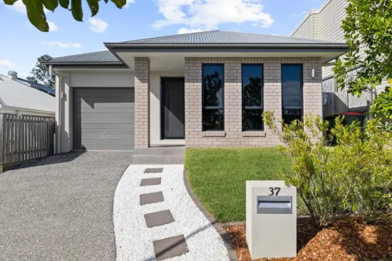 37 Cambridge Way, Ripley, Qld 4306