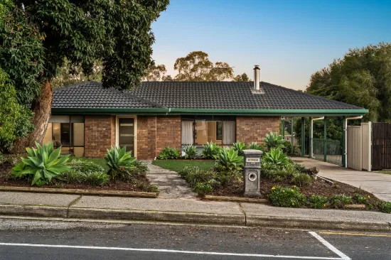 37 Campus Drive, Aberfoyle Park, SA 5159