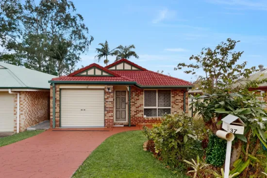 37 Collina Crescent, Forest Lake, Qld 4078
