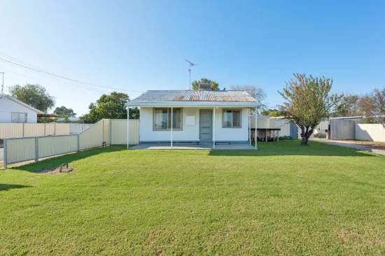 37 Cowper Street, Euston, NSW 2737