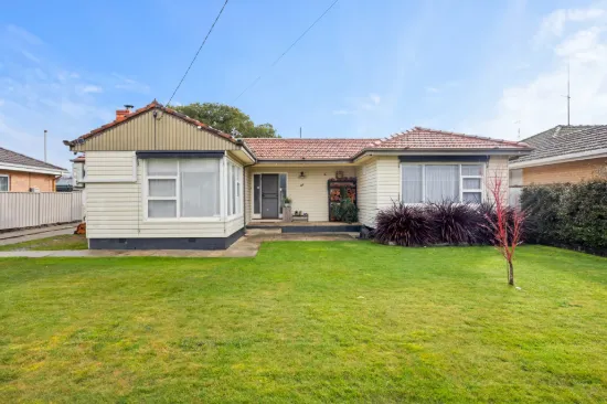 37 Grandview Grove, Wendouree, Vic 3355