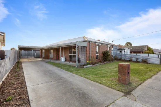 37 Harbour Drive, Sebastopol, Vic 3356