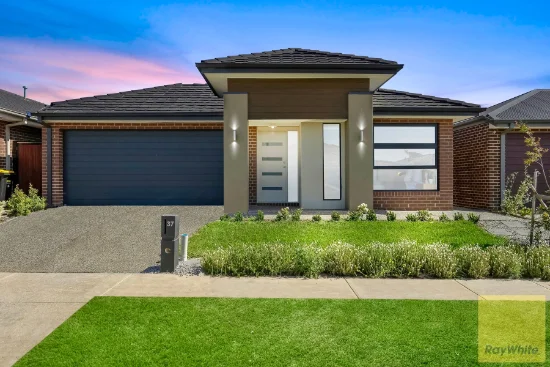 37 Kangaroo Crescent, AINTREE VIC 3336-Image