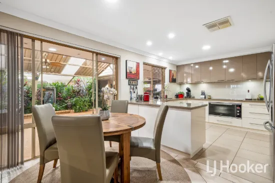37 Knightsbridge Way, Thornlie, WA 6108