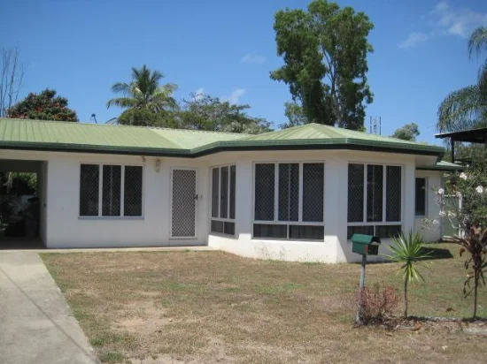 37 Lagoon Crescent, Saunders Beach, Qld 4818