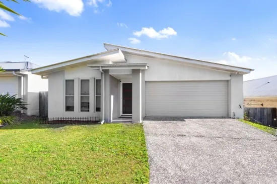 37 Macintyre Parade, Pacific Pines, Qld 4211