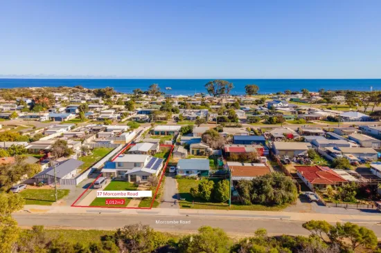 37 Morcombe Road, Leeman, WA 6514