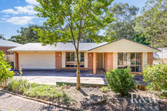 37 MOUNT HUON CIRCUIT, Glen Alpine, NSW 2560