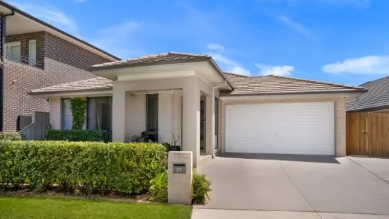 37 Perkins Drive, Oran Park, NSW 2570