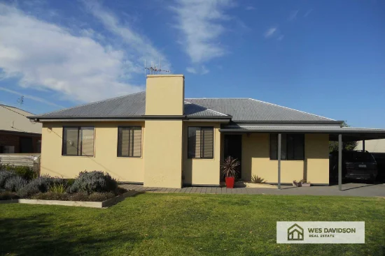37 Rockley Street, Nhill, Vic 3418
