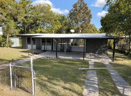 37 Roe Street, Miriam Vale, Qld 4677