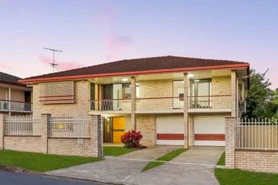 37 Swanfield Street, MacGregor, Qld 4109