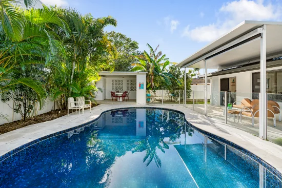 37 Tatha Avenue, Palm Beach, Qld 4221