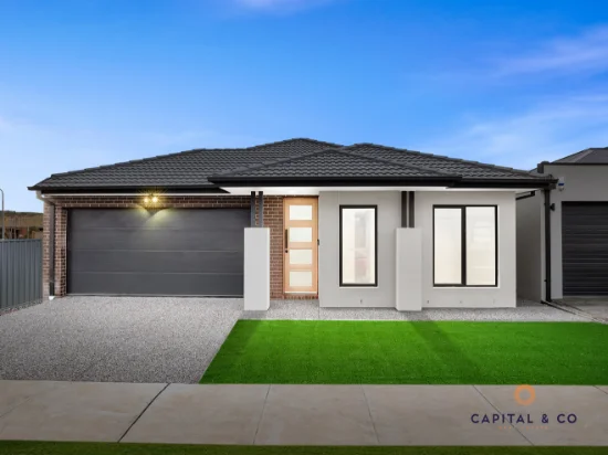 37 Tremaine Avenue, Mickleham, Vic 3064 - For Rent