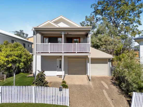 37 Waterside Drive, Springfield Lakes, Qld 4300