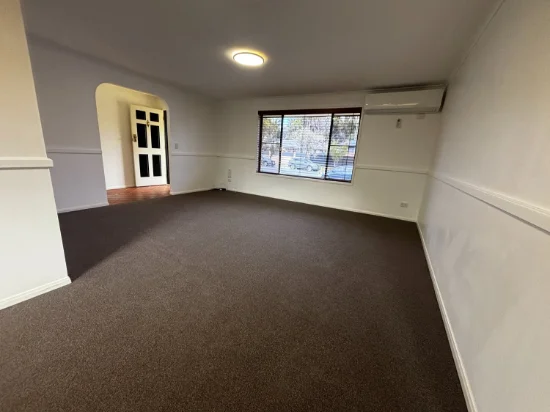 37 Yangoora Crescent, Ashmore, Qld 4214