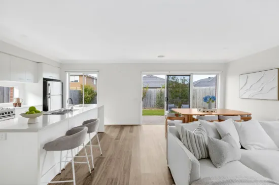 37 Yering Street, Mount Duneed, Vic 3217
