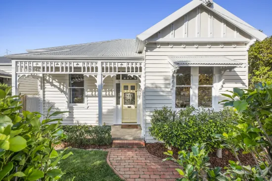 370 Pakington Street, Newtown, Vic 3220