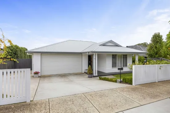 38 Apple Orchard Drive, Brown Hill, Vic 3350