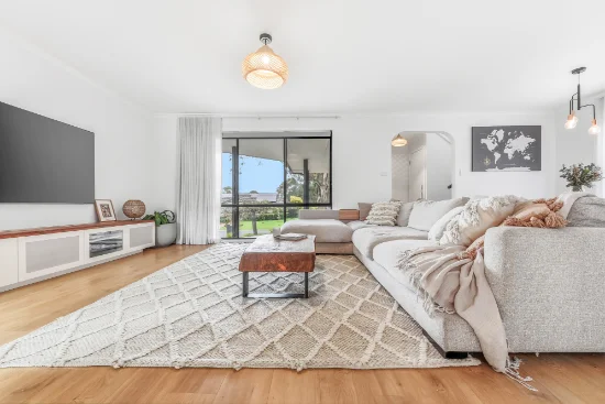 38 Azarow Circuit, Croydon South, Vic 3136