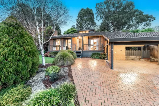 38 Balmoral Circuit, Eltham, Vic 3095