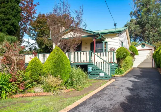 38 Bayview Ave, Upwey, Vic 3158