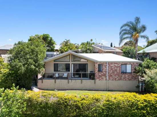 38 Beaconsfield Drive, Burleigh Waters QLD 4220-Image