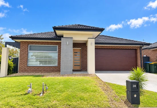 38 Bregman Esplanade, Manor Lakes, Vic 3024