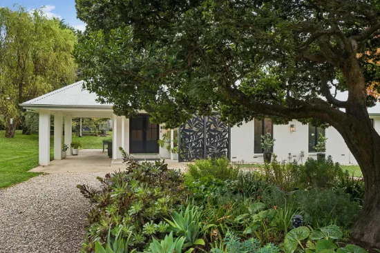38 Chevannes Street, Macedon, Vic 3440