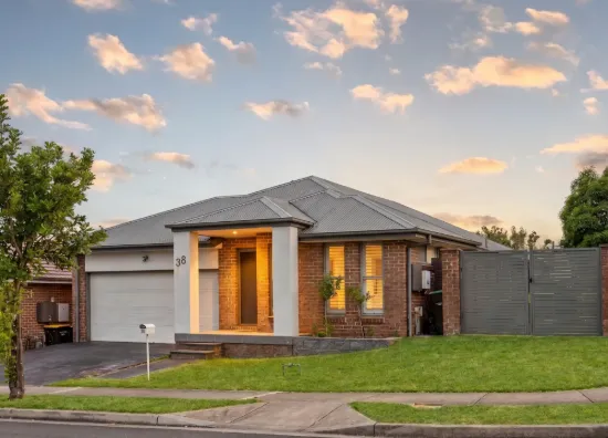 38 Cropton Street, Jordan Springs, NSW 2747