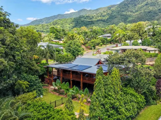 38 Daphne Drive, Redlynch, Qld 4870