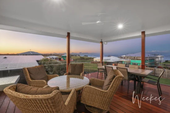 38 Emperor Drive, Elliott Heads, Qld 4670