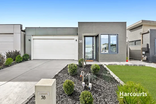 38 Freiberger Grove, Clyde North, Vic 3978