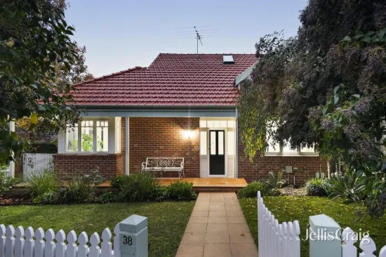38 Gilbert Road, Ivanhoe, Vic 3079