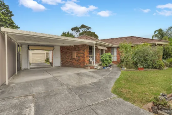38 Girvan Circuit, Endeavour Hills, Vic 3802