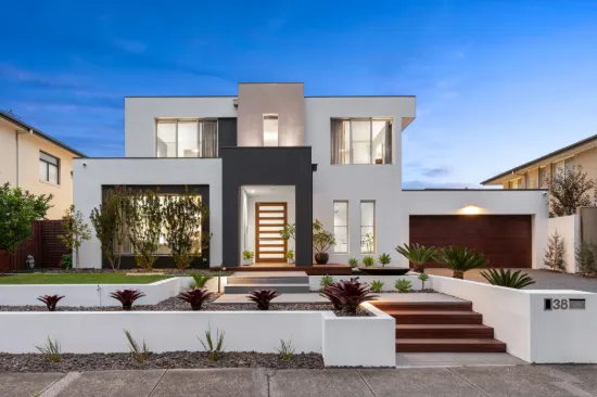 38 Island Point Avenue, Waterways, Vic 3195