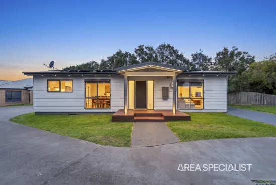 38 James Street, Lang Lang, Vic 3984