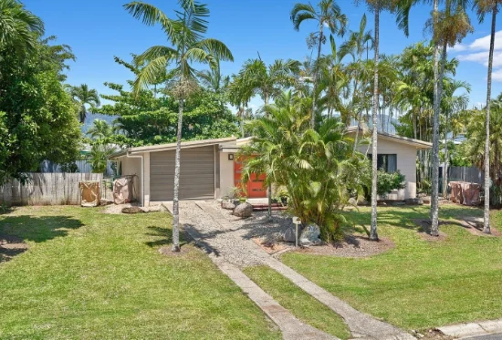 38 Kavieng Street, Trinity Beach, Qld 4879