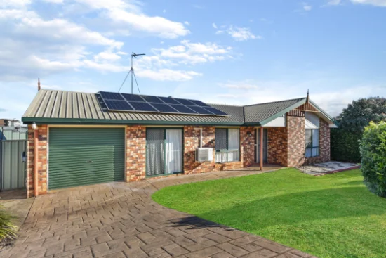 38 Liquidambar St, Glenvale, Qld 4350