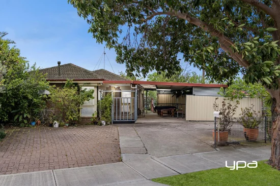 38 Maplewood Road, Kings Park, Vic 3021