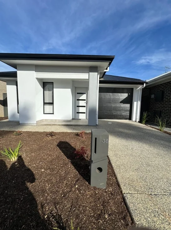 38 Northbrook Cct, Mount Barker, SA 5251