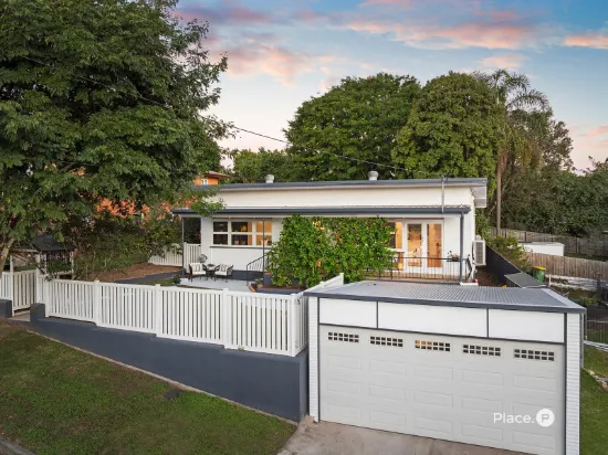 38 Oatland Crescent, Holland Park West, Qld 4121