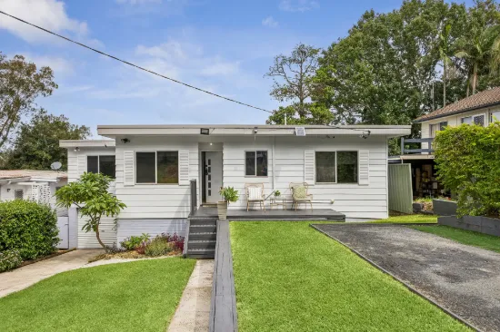38 Platypus Road, Berkeley Vale, NSW 2261