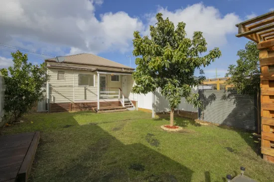 38 Queen Street, Waratah West, NSW 2298