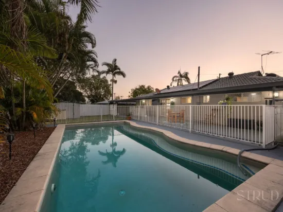 38 Russell Street, Silkstone, Qld 4304